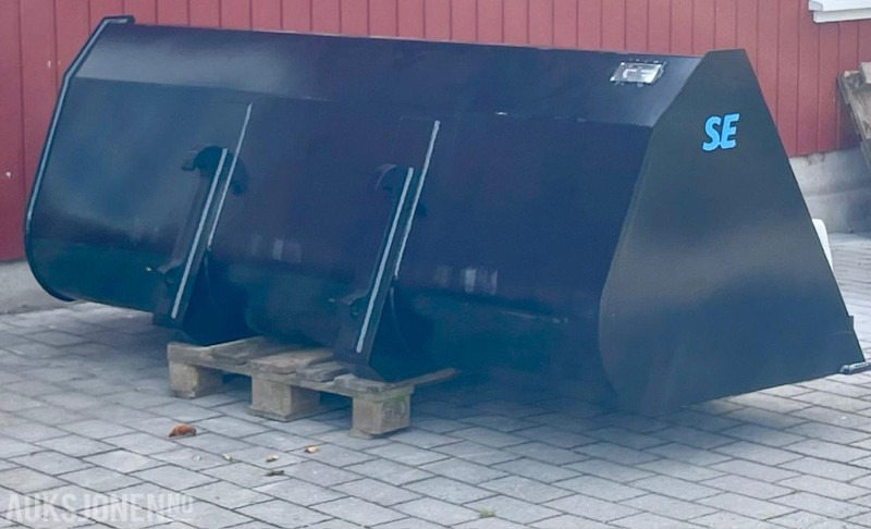 Traktorskuff 240 cm med Trima/sms feste - Mezőgazdasági gépek: 1 kép. Traktorskuff 240 cm med Trima/sms feste - Mezőgazdasági gépek: 1 kép.