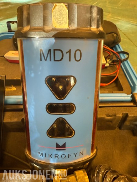 Mikrofyn MD10 med UCB1 Universal CAN bus Bridge - Építőipari berendezések: 2 kép. Mikrofyn MD10 med UCB1 Universal CAN bus Bridge - Építőipari berendezések: 2 kép.