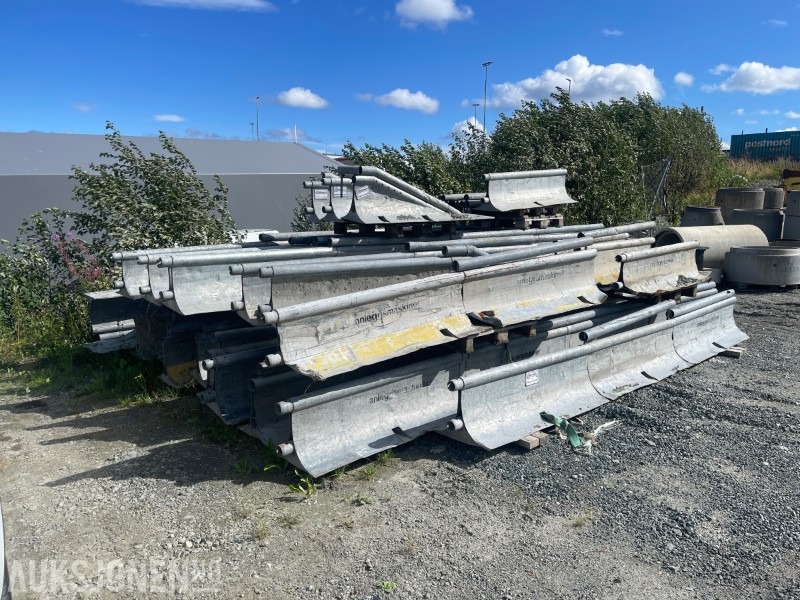 Miniguard 65 element - Építőipari berendezések: 2 kép. Miniguard 65 element - Építőipari berendezések: 2 kép.