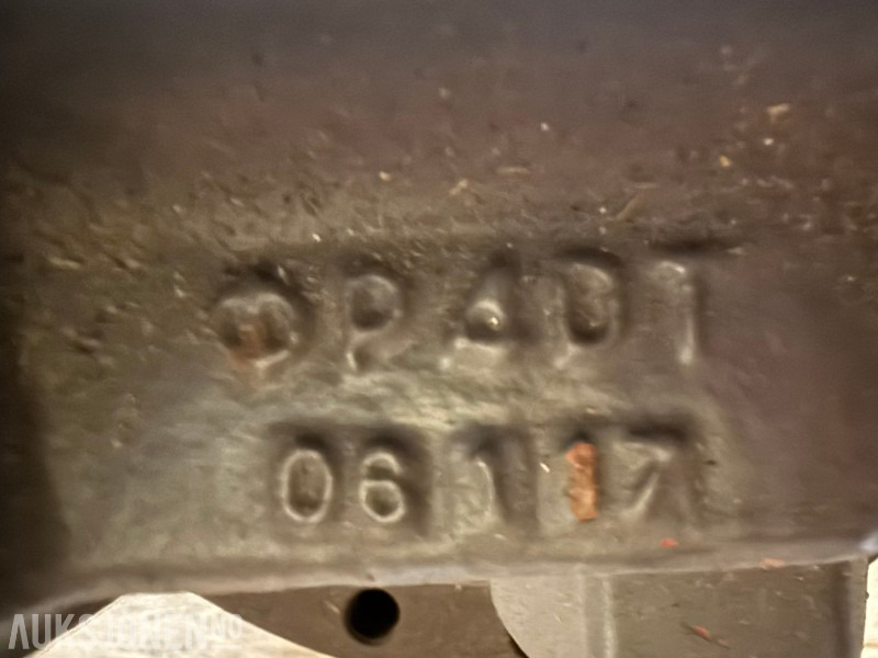 New Holland 135 Komplett Beltemotor - Építőipari berendezések: 3 kép. New Holland 135 Komplett Beltemotor - Építőipari berendezések: 3 kép.