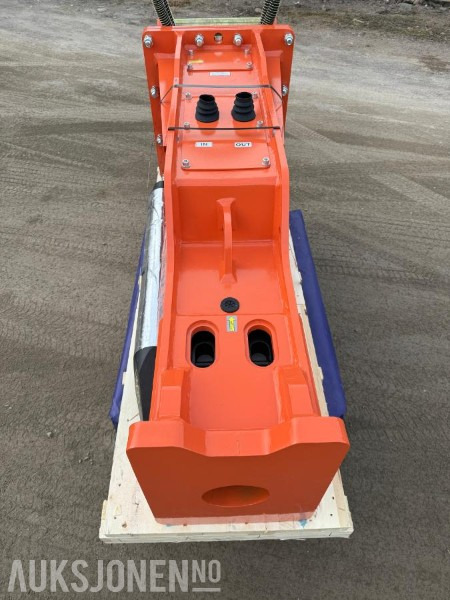 Ny KM 1400 Pigghammer med s70 HK feste - Hidraulikus törőfej: 2 kép. Ny KM 1400 Pigghammer med s70 HK feste - Hidraulikus törőfej: 2 kép.