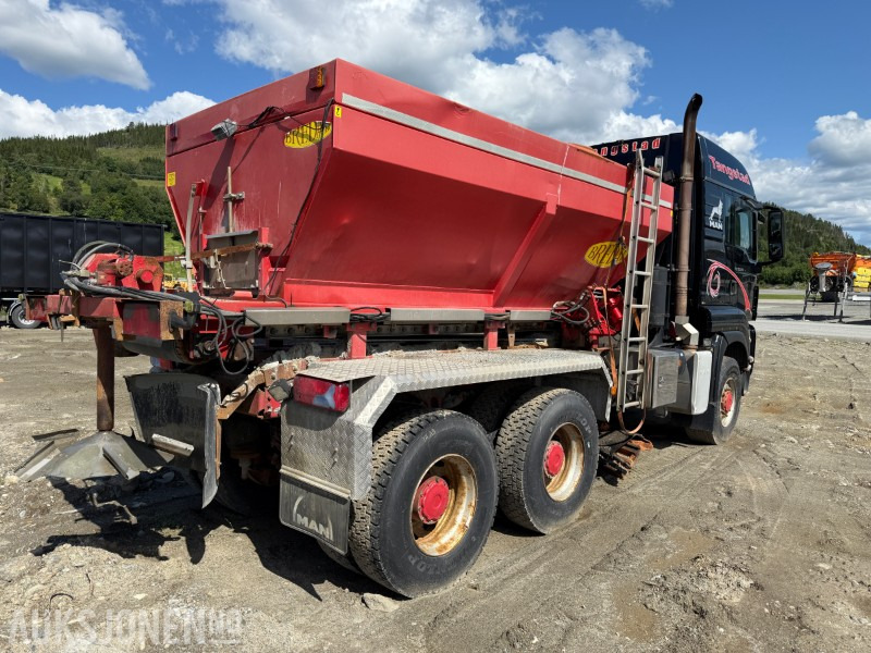 2012 MAN TGS 33.540 6x6 brøyterigget kombibil med Bredal Strøer - Nyergesvontató: 3 kép. 2012 MAN TGS 33.540 6x6 brøyterigget kombibil med Bredal Strøer - Nyergesvontató: 3 kép.