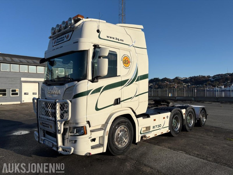 2019 Scania R730 6X4X2 Tungtrekker Euro6 maks vogntogvekt 150tonn - Nyergesvontató: 2 kép. 2019 Scania R730 6X4X2 Tungtrekker Euro6 maks vogntogvekt 150tonn - Nyergesvontató: 2 kép.
