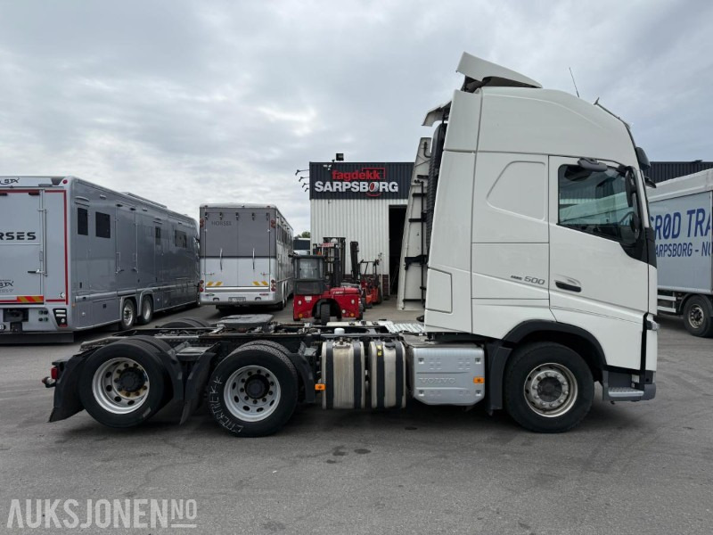 2021 Volvo FH500 TC TREKKVOGN 6X2 M/KRAFTUTTAK SERVICEAVTALE. - Nyergesvontató: 4 kép. 2021 Volvo FH500 TC TREKKVOGN 6X2 M/KRAFTUTTAK SERVICEAVTALE. - Nyergesvontató: 4 kép.