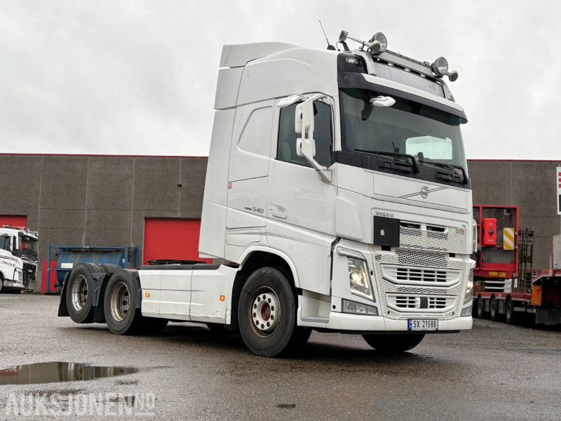2021 Volvo FH540 6x4 trekkvogn - tandem - 295 882 km - EURO 6 - Nyergesvontató: 2 kép. 2021 Volvo FH540 6x4 trekkvogn - tandem - 295 882 km - EURO 6 - Nyergesvontató: 2 kép.