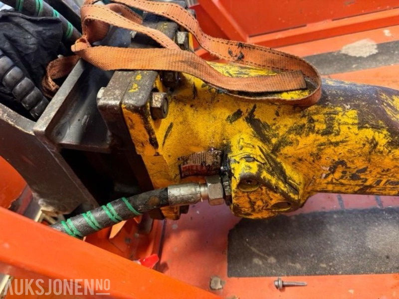 Pigghammer til minigraver Atlas Copco SB 102 / 69 kg / p max 150 bar / feste S30 / 180 modell 2020 - Hidraulikus törőfej - Minikotró: 5 kép. Pigghammer til minigraver Atlas Copco SB 102 / 69 kg / p max 150 bar / feste S30 / 180 modell 2020 - Hidraulikus törőfej - Minikotró: 5 kép.