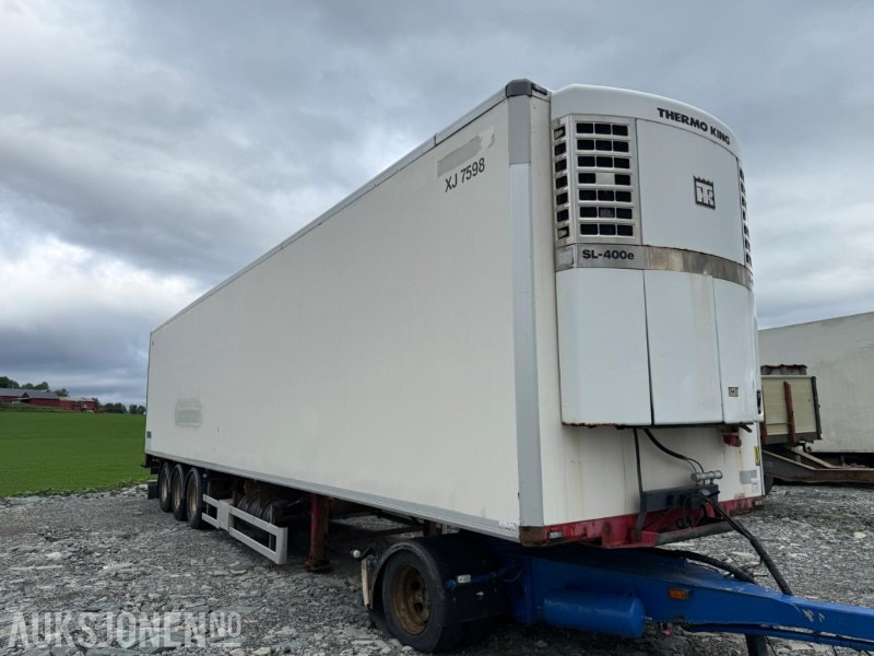 2007 SCHWERINER Krone Thermo King SL-400e kjøletralle rep objekt - Pótkocsi: 2 kép. 2007 SCHWERINER Krone Thermo King SL-400e kjøletralle rep objekt - Pótkocsi: 2 kép.