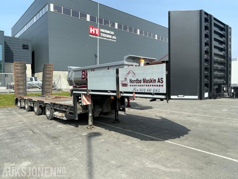 2012 FERRO-TRAILER MASKINTRALLE - 4 AKSLET - MED HYD.BREDDING - UTTREKK - HYD.KJØREBROER - TILLATT TOTALVEKT: 66000 KG. - Pótkocsi: 2 kép. 2012 FERRO-TRAILER MASKINTRALLE - 4 AKSLET - MED HYD.BREDDING - UTTREKK - HYD.KJØREBROER - TILLATT TOTALVEKT: 66000 KG. - Pótkocsi: 2 kép.