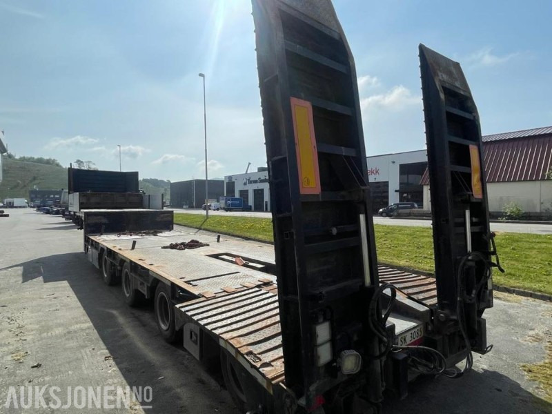 2012 FERRO-TRAILER MASKINTRALLE - 4 AKSLET - MED HYD.BREDDING - UTTREKK - HYD.KJØREBROER - TILLATT TOTALVEKT: 66000 KG. - Pótkocsi: 5 kép. 2012 FERRO-TRAILER MASKINTRALLE - 4 AKSLET - MED HYD.BREDDING - UTTREKK - HYD.KJØREBROER - TILLATT TOTALVEKT: 66000 KG. - Pótkocsi: 5 kép.