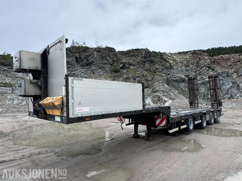 2019 Carnehl CSTV 40-60 - 4 akslet maskinsemi - Manuelt uttrekk - Hydraulisk bredding - Støttelabber bak - Fjernstyring - Pótkocsi: 1 kép. 2019 Carnehl CSTV 40-60 - 4 akslet maskinsemi - Manuelt uttrekk - Hydraulisk bredding - Støttelabber bak - Fjernstyring - Pótkocsi: 1 kép.