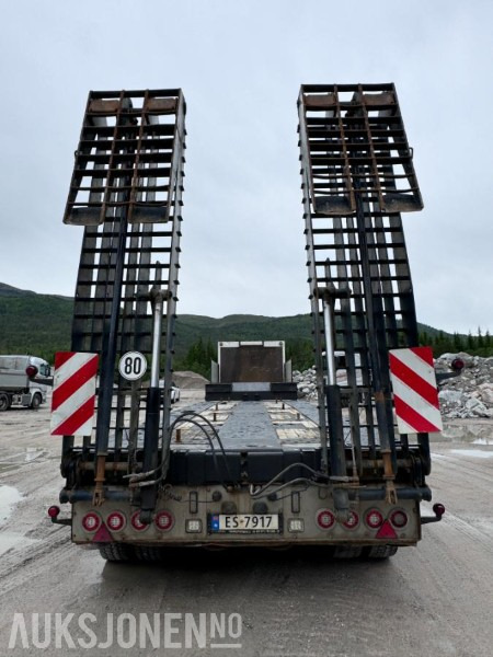 2019 Carnehl CSTV 40-60 - 4 akslet maskinsemi - Manuelt uttrekk - Hydraulisk bredding - Støttelabber bak - Fjernstyring - Pótkocsi: 5 kép. 2019 Carnehl CSTV 40-60 - 4 akslet maskinsemi - Manuelt uttrekk - Hydraulisk bredding - Støttelabber bak - Fjernstyring - Pótkocsi: 5 kép.