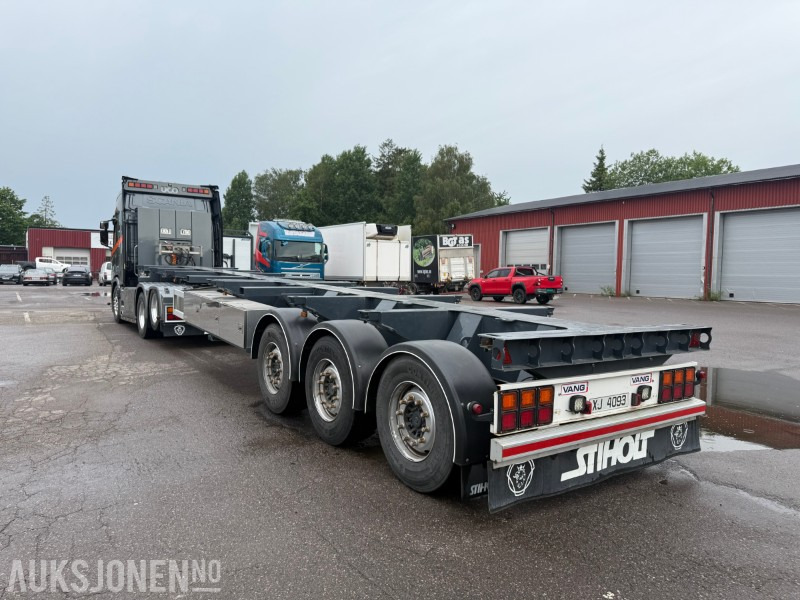 Vang SHSL 111 C 3-akslet containerchassis - Pótkocsi: 3 kép. Vang SHSL 111 C 3-akslet containerchassis - Pótkocsi: 3 kép.