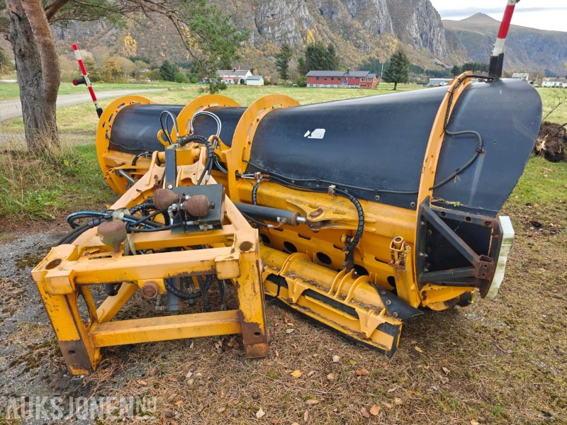 2013 Meiren MSP3703 LH - Snøplog med slapseskjær og parallellogram - Teherautó: 1 kép. 2013 Meiren MSP3703 LH - Snøplog med slapseskjær og parallellogram - Teherautó: 1 kép.