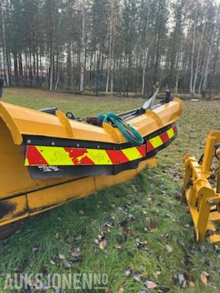 Tellefsdal K70 kasteplog – 3,1 m – 3-punktsfeste - Építőipari berendezések: 1 kép. Tellefsdal K70 kasteplog – 3,1 m – 3-punktsfeste - Építőipari berendezések: 1 kép.