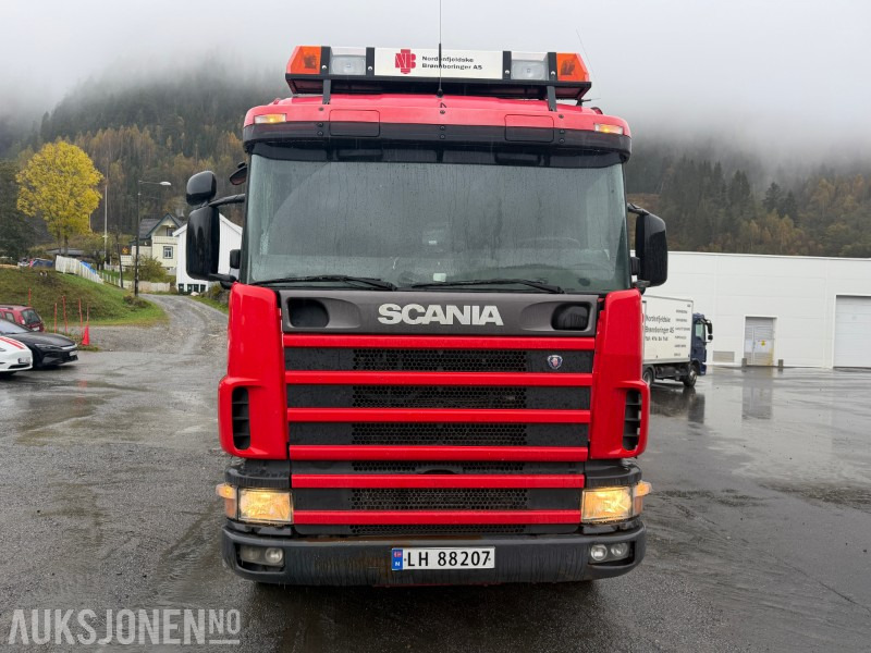 1999 Scania R124 Spyle/sugebil med Korp&Son påbygg - Többcélú/ Speciális jármű: 5 kép. 1999 Scania R124 Spyle/sugebil med Korp&Son påbygg - Többcélú/ Speciális jármű: 5 kép.