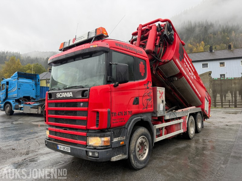 1999 Scania R124 Spyle/sugebil med Korp&Son påbygg - Többcélú/ Speciális jármű: 1 kép. 1999 Scania R124 Spyle/sugebil med Korp&Son påbygg - Többcélú/ Speciális jármű: 1 kép.