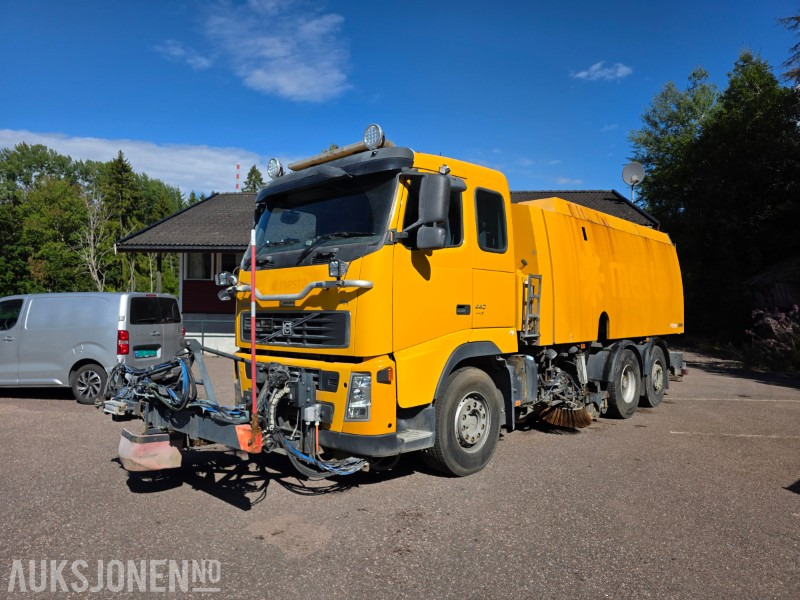 2007 Volvo FH440 Feiebil - Euro5T - 3 akslet - 265900km - Többcélú/ Speciális jármű: 1 kép. 2007 Volvo FH440 Feiebil - Euro5T - 3 akslet - 265900km - Többcélú/ Speciális jármű: 1 kép.