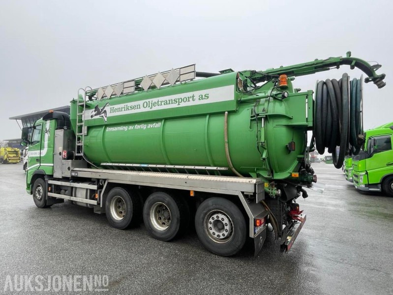 2010 VOLVO FH500 8X4 INTERCONSULT SS2343 BST3-17CR ADR SLAMSUGER MED HØYTRYKKSPYLER - 203576 KM. - Többcélú/ Speciális jármű: 5 kép. 2010 VOLVO FH500 8X4 INTERCONSULT SS2343 BST3-17CR ADR SLAMSUGER MED HØYTRYKKSPYLER - 203576 KM. - Többcélú/ Speciális jármű: 5 kép.