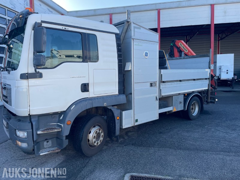 Többcélú/ Speciális jármű 2013 MAN TGM 15.290 E- verkspåbygg med bakmontert kran og vinsj EU godkjent til 28.02.2026 110.980km: 1 kép.