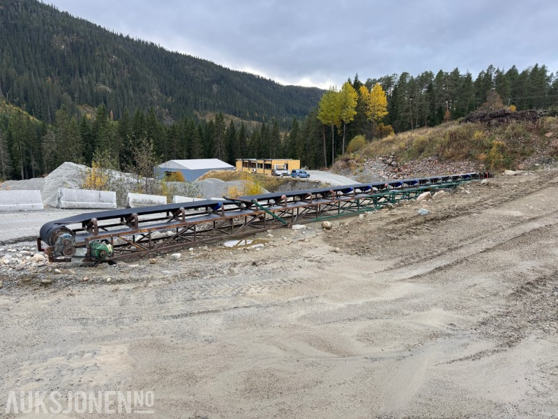 Transportband ca 18 meter - Futószalag: 4 kép. Transportband ca 18 meter - Futószalag: 4 kép.