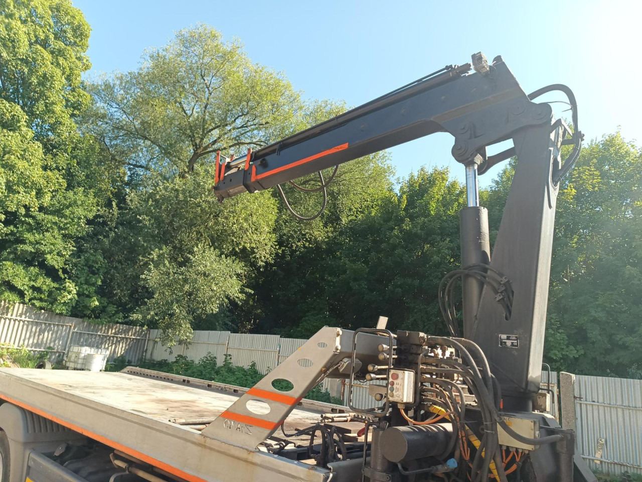 MERCEDES-BENZ Atego 1323 L - Dobozos felépítményű teherautó: 5 kép. MERCEDES-BENZ Atego 1323 L - Dobozos felépítményű teherautó: 5 kép.