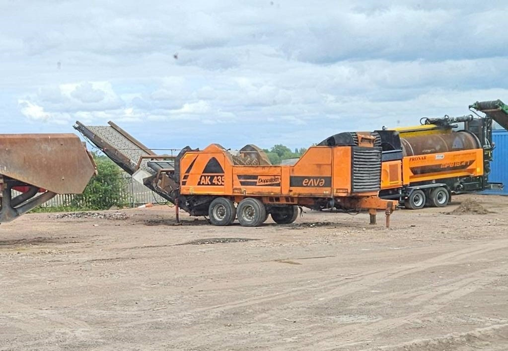 Doppstadt AK 435 Profi - Ipari aprítógép: 2 kép. Doppstadt AK 435 Profi - Ipari aprítógép: 2 kép.