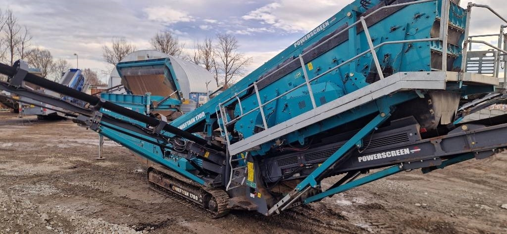 PowerScreen Chieftain 1700 - Osztályozó berendezés: 2 kép. PowerScreen Chieftain 1700 - Osztályozó berendezés: 2 kép.