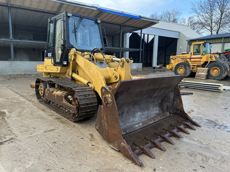 Caterpillar 953 C Hydraulic bucket - Lánctalpas homlokrakodó: 2 kép. Caterpillar 953 C Hydraulic bucket - Lánctalpas homlokrakodó: 2 kép.