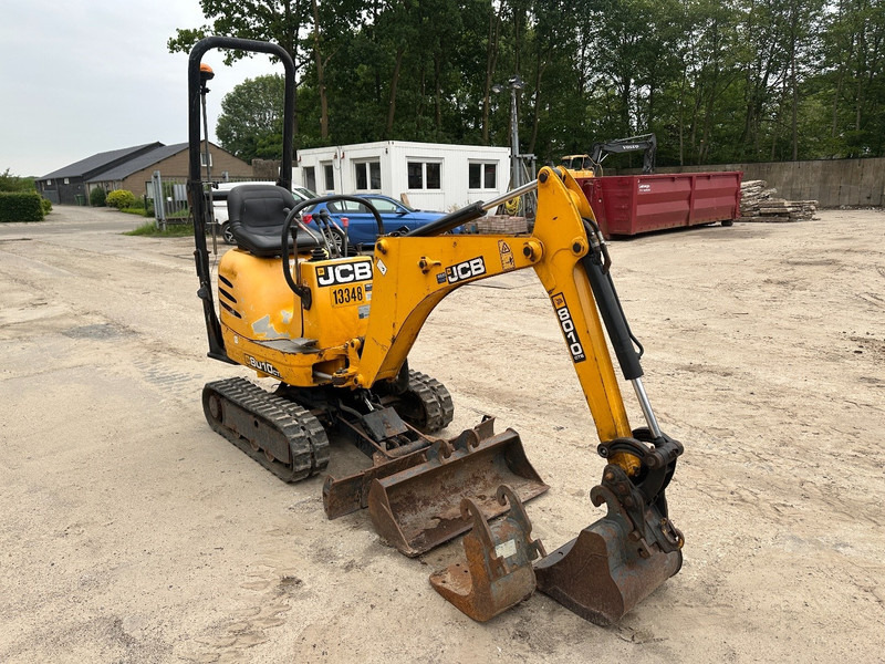 JCB 8010 CTS 3 buckets - extendable undercarriage - Lánctalpas kotró: 2 kép. JCB 8010 CTS 3 buckets - extendable undercarriage - Lánctalpas kotró: 2 kép.