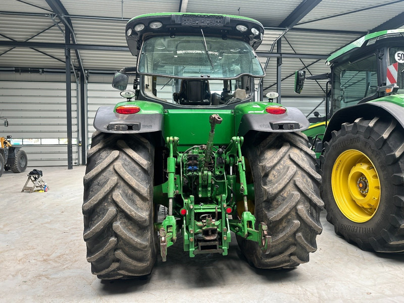 John Deere 8335R Powershift transmission - Traktor: 4 kép. John Deere 8335R Powershift transmission - Traktor: 4 kép.