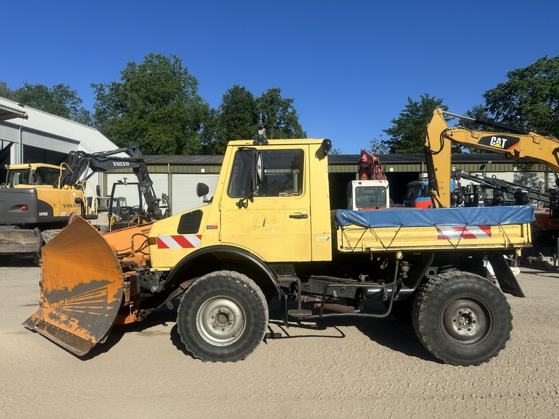 Mercedes-Benz Unimog U 1000 32.883km // ORIGINAL MILEAGE - Traktor: 3 kép. Mercedes-Benz Unimog U 1000 32.883km // ORIGINAL MILEAGE - Traktor: 3 kép.