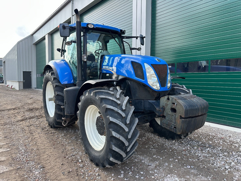 New Holland T7.250 Power Command - Traktor: 2 kép. New Holland T7.250 Power Command - Traktor: 2 kép.