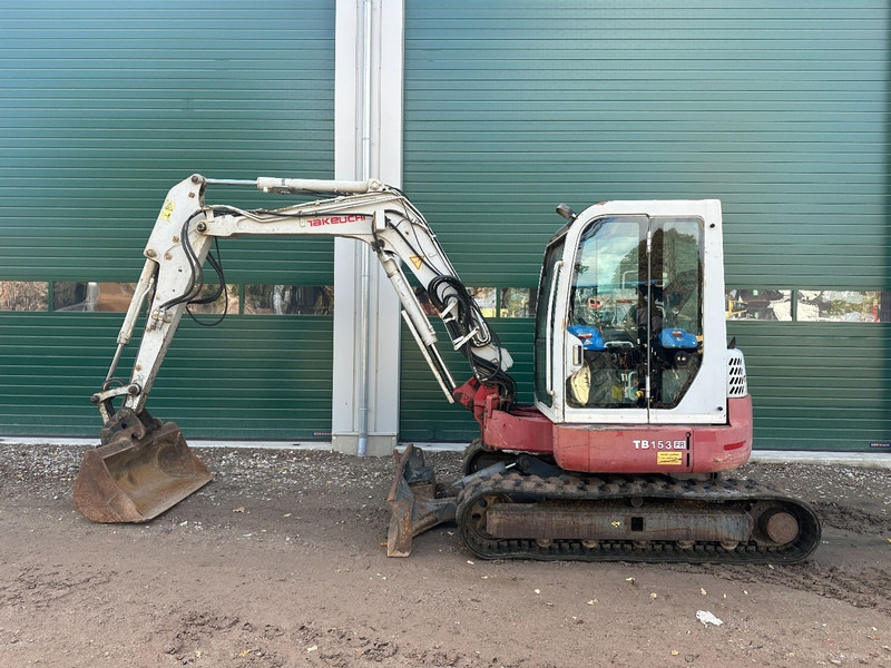 Takeuchi TB 153 FR All functions - Minikotró: 3 kép. Takeuchi TB 153 FR All functions - Minikotró: 3 kép.