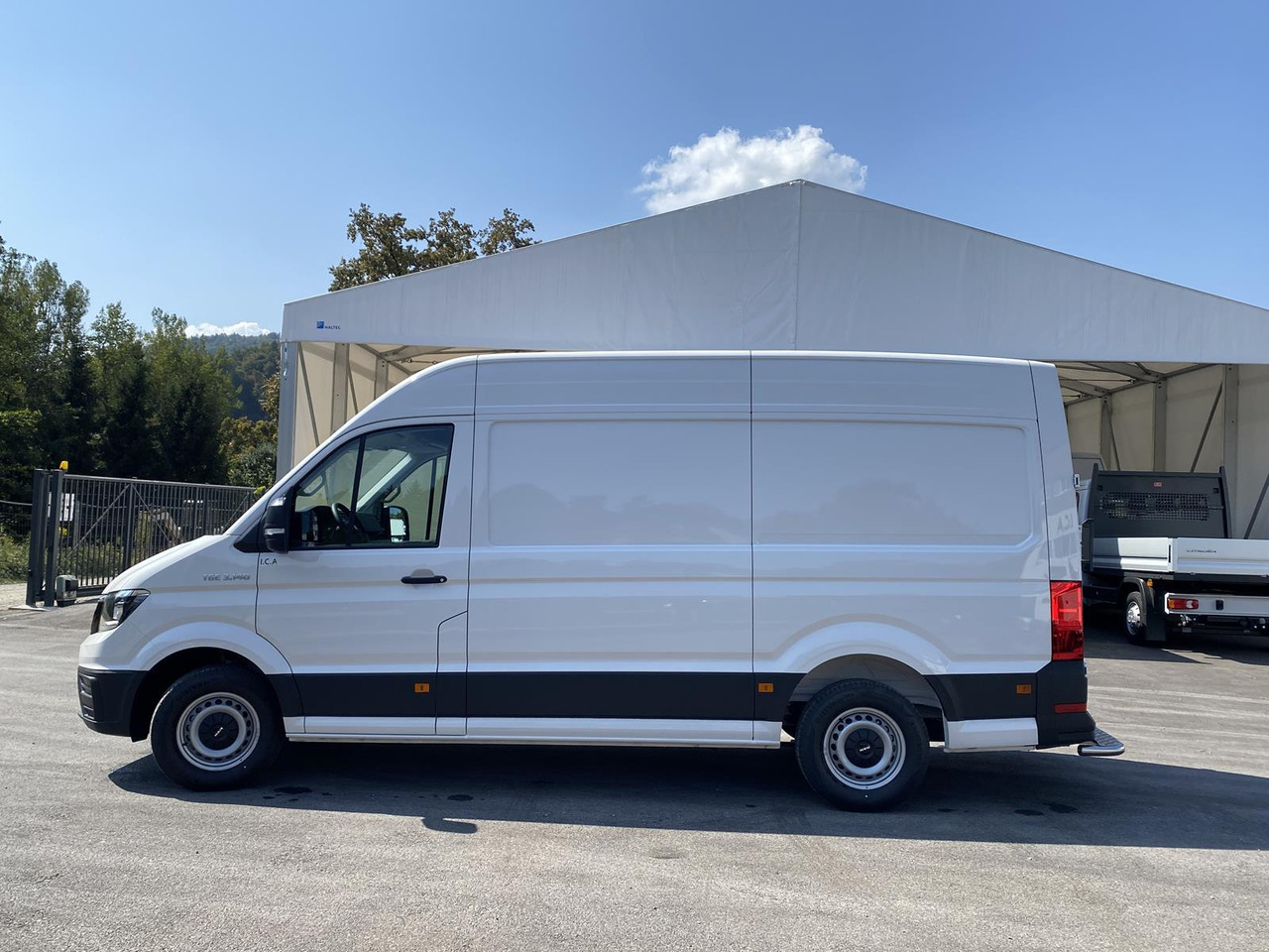 Új Hűtős kisteherautó MAN TGE 3.140 L3H3 140PS RS3640mm/ FRISCHDIENST BIS 0 + KONVEKTA UNDERMODE: 10 kép.