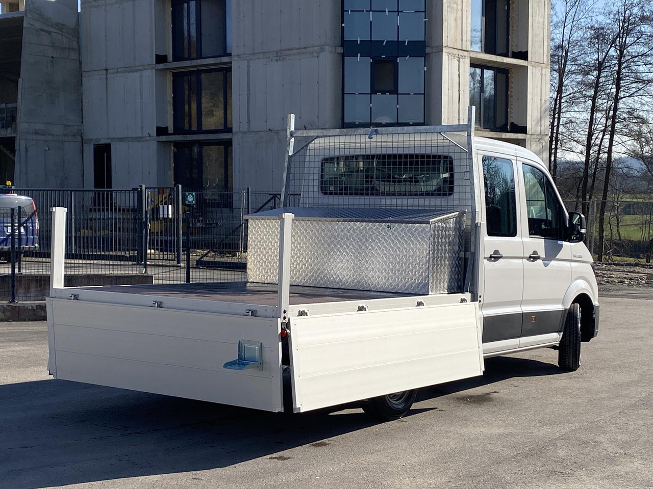 Platós kisteherautó MAN TGE 3.180 DOKA 1+6 3640MM | OFFENE PRITSCHE + ALU KOFFER AUF DER PRITSCHE: 15 kép.