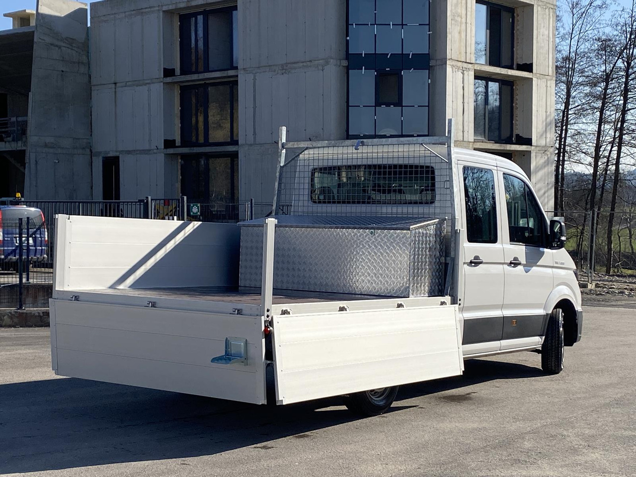 Platós kisteherautó MAN TGE 3.180 DOKA 1+6 3640MM | OFFENE PRITSCHE + ALU KOFFER AUF DER PRITSCHE: 18 kép.