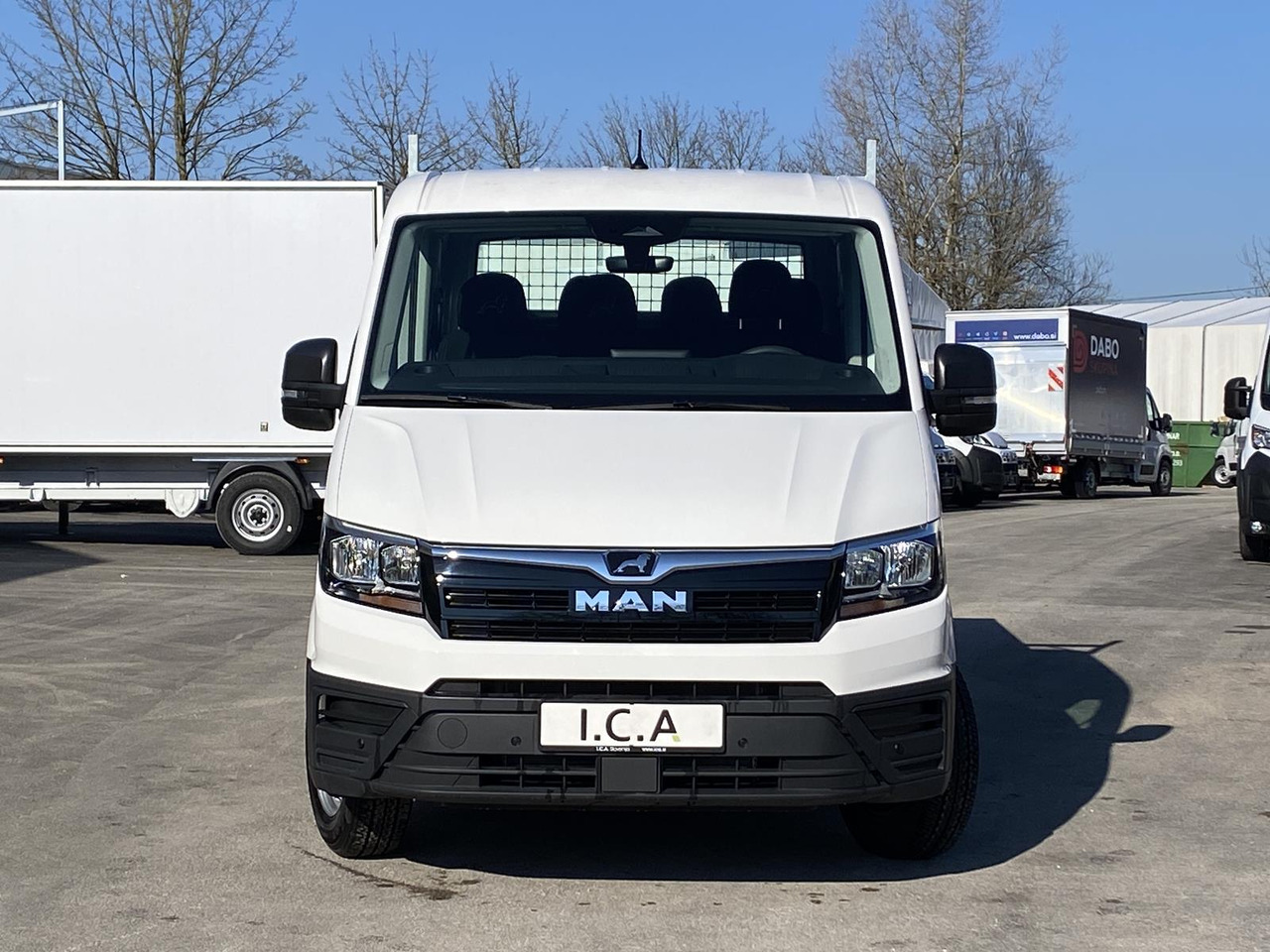 Platós kisteherautó MAN TGE 3.180 DOKA 1+6 3640MM | OFFENE PRITSCHE + ALU KOFFER AUF DER PRITSCHE: 29 kép.