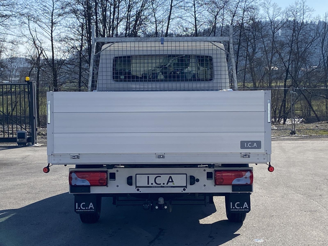 Platós kisteherautó MAN TGE 3.180 DOKA 1+6 3640MM | OFFENE PRITSCHE + ALU KOFFER AUF DER PRITSCHE: 25 kép.