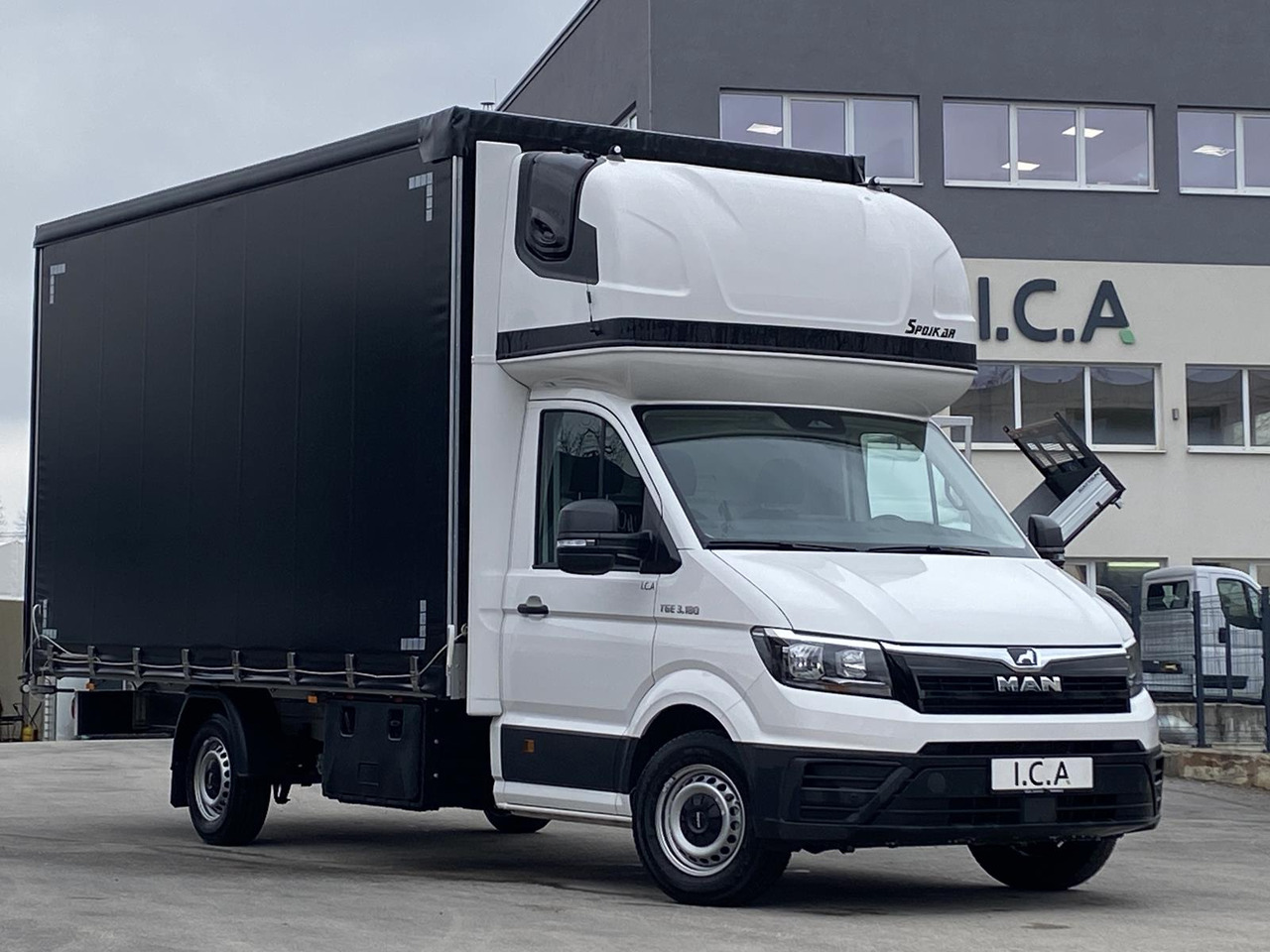 MAN TGE 3.180 L4 2.0 TDI | PRITSCHE PLANE + SCHLAFKABINE lízing MAN TGE 3.180 L4 2.0 TDI | PRITSCHE PLANE + SCHLAFKABINE: 7 kép.