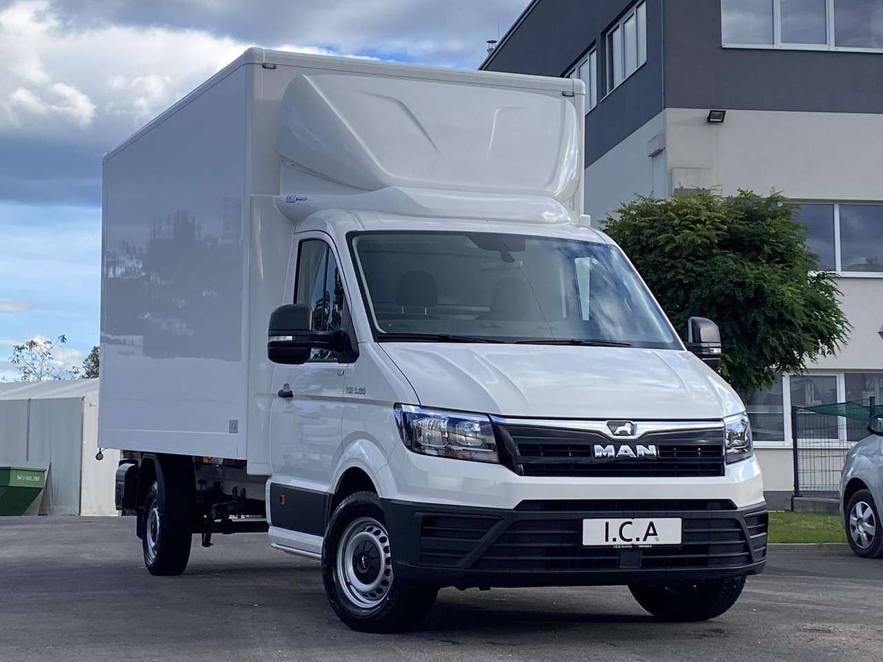 MAN TGE 3.180 RS4490 1+2, 180PS, 2.0L | ALU-BOX 4200mm + LADERAMPE - Dobozos kisteherautó: 3 kép. MAN TGE 3.180 RS4490 1+2, 180PS, 2.0L | ALU-BOX 4200mm + LADERAMPE - Dobozos kisteherautó: 3 kép.