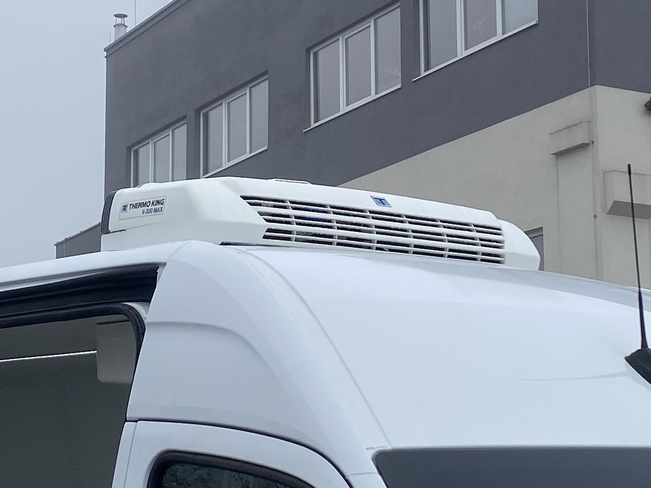 MERCEDES-BENZ SPRINTER 317 CDI L4H3 170PS AUTOMATIK FRISCHDIENST + KONVEKTA FK 3022 12-220V - Hűtős kisteherautó: 5 kép. MERCEDES-BENZ SPRINTER 317 CDI L4H3 170PS AUTOMATIK FRISCHDIENST + KONVEKTA FK 3022 12-220V - Hűtős kisteherautó: 5 kép.