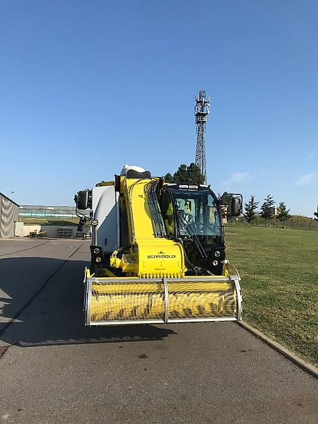 Sgariboldi Grizzly 7120-2 - Etetőkocsi: 4 kép. Sgariboldi Grizzly 7120-2 - Etetőkocsi: 4 kép.