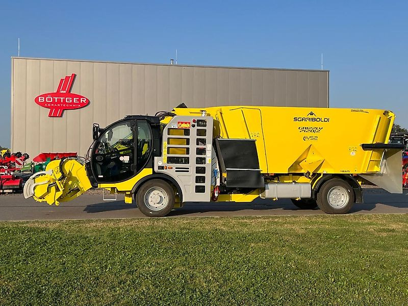 Sgariboldi Grizzly 7120-2 - Etetőkocsi: 1 kép. Sgariboldi Grizzly 7120-2 - Etetőkocsi: 1 kép.