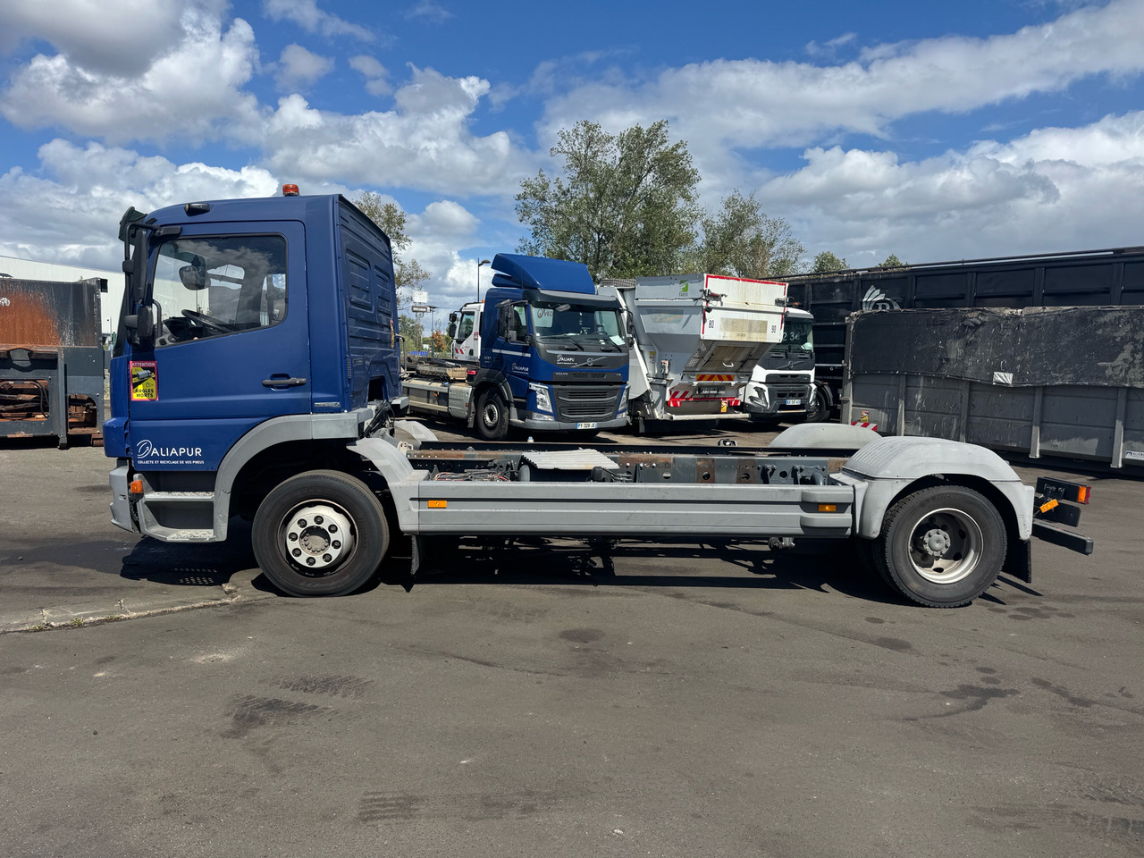 MERCEDES-BENZ atégo - Alvaz teherautó: 2 kép. MERCEDES-BENZ atégo - Alvaz teherautó: 2 kép.