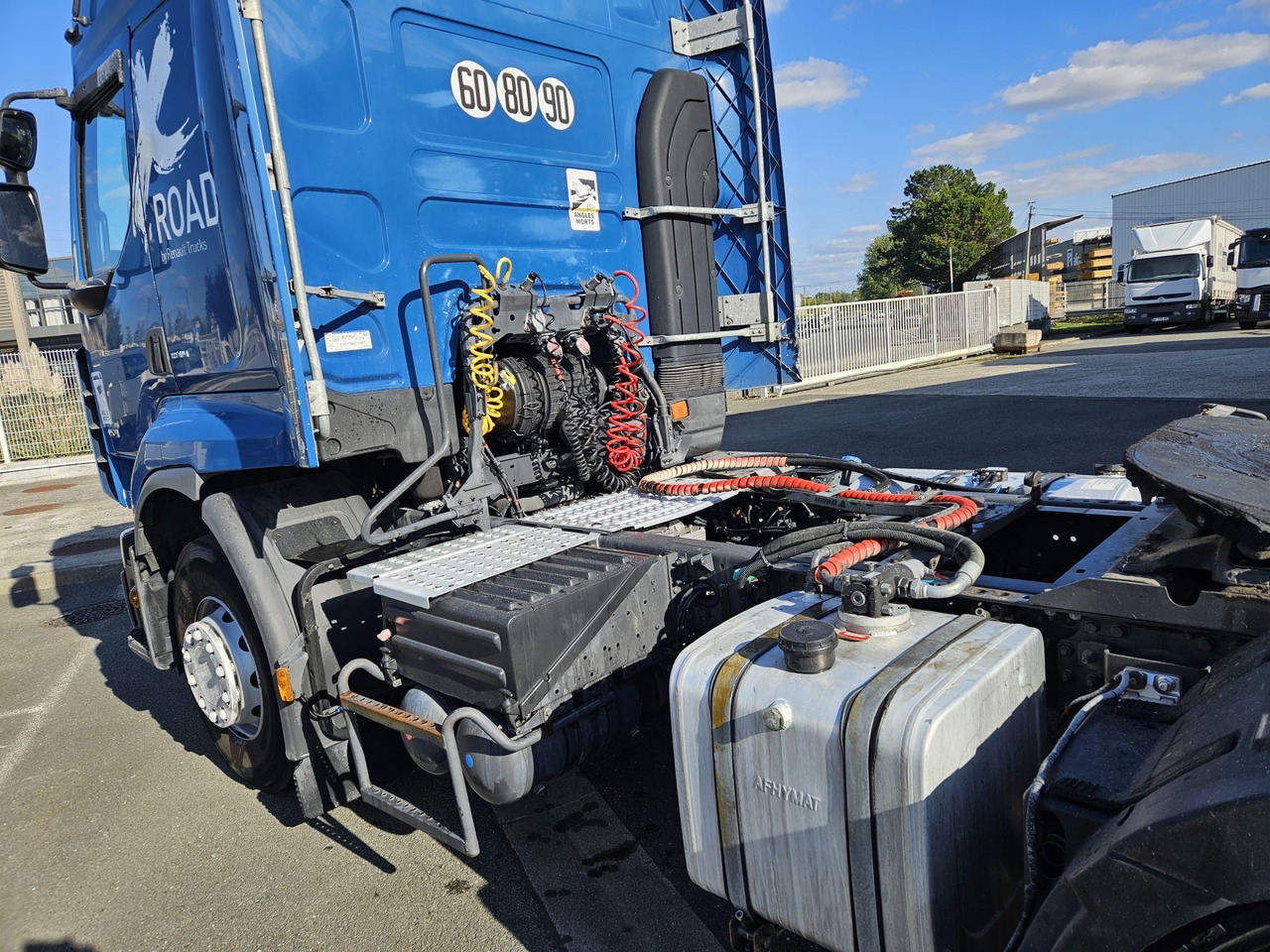 Renault p460 dxi lander - Nyergesvontató: 4 kép. Renault p460 dxi lander - Nyergesvontató: 4 kép.