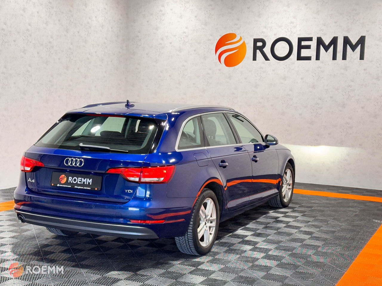Audi A4 Avant sport*Tacho Digital*Tüv&Inspektion NEU* Audi A4 Avant sport*Garantie*Tacho Digital* - Kombi: 5 kép. Audi A4 Avant sport*Tacho Digital*Tüv&Inspektion NEU* Audi A4 Avant sport*Garantie*Tacho Digital* - Kombi: 5 kép.
