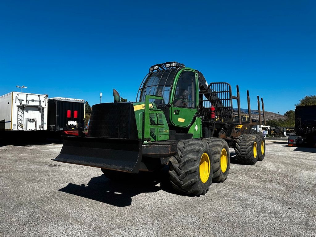 John Deere 1210E 10m CF710 KRAN - Kihordó: 1 kép. John Deere 1210E 10m CF710 KRAN - Kihordó: 1 kép.