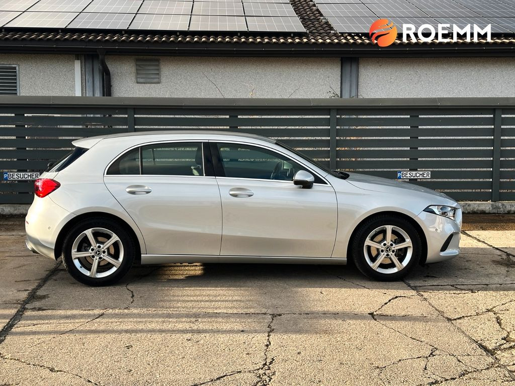 Mercedes-Benz A -Klasse A 200*Tacho Digital*Spurhalteassistent - Szedán: 4 kép. Mercedes-Benz A -Klasse A 200*Tacho Digital*Spurhalteassistent - Szedán: 4 kép.