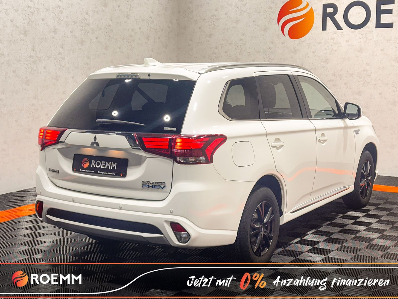 Mitsubishi Outlander PHEV Basis 4WD*GARANTIE*Touchscreen* - Terepjáró/ SUV: 5 kép. Mitsubishi Outlander PHEV Basis 4WD*GARANTIE*Touchscreen* - Terepjáró/ SUV: 5 kép.