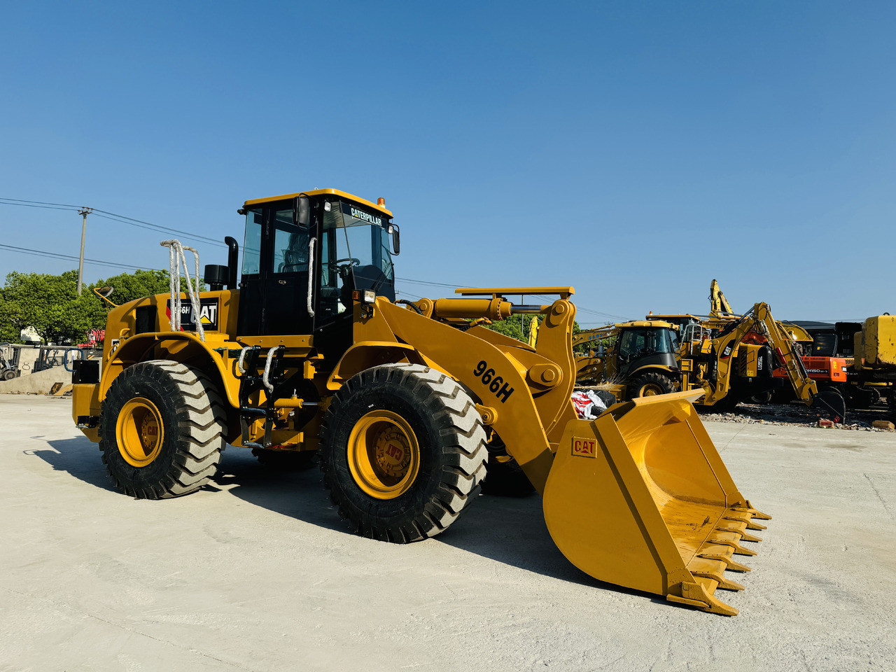 Gumikerekes homlokrakodó Caterpillar 966 Wheel Used Loader CAT 966H 966F 966G Loaders in Great Quality for Sale: 8 kép.